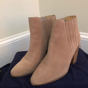 Kenneth Cole Suede Ankle Booties
